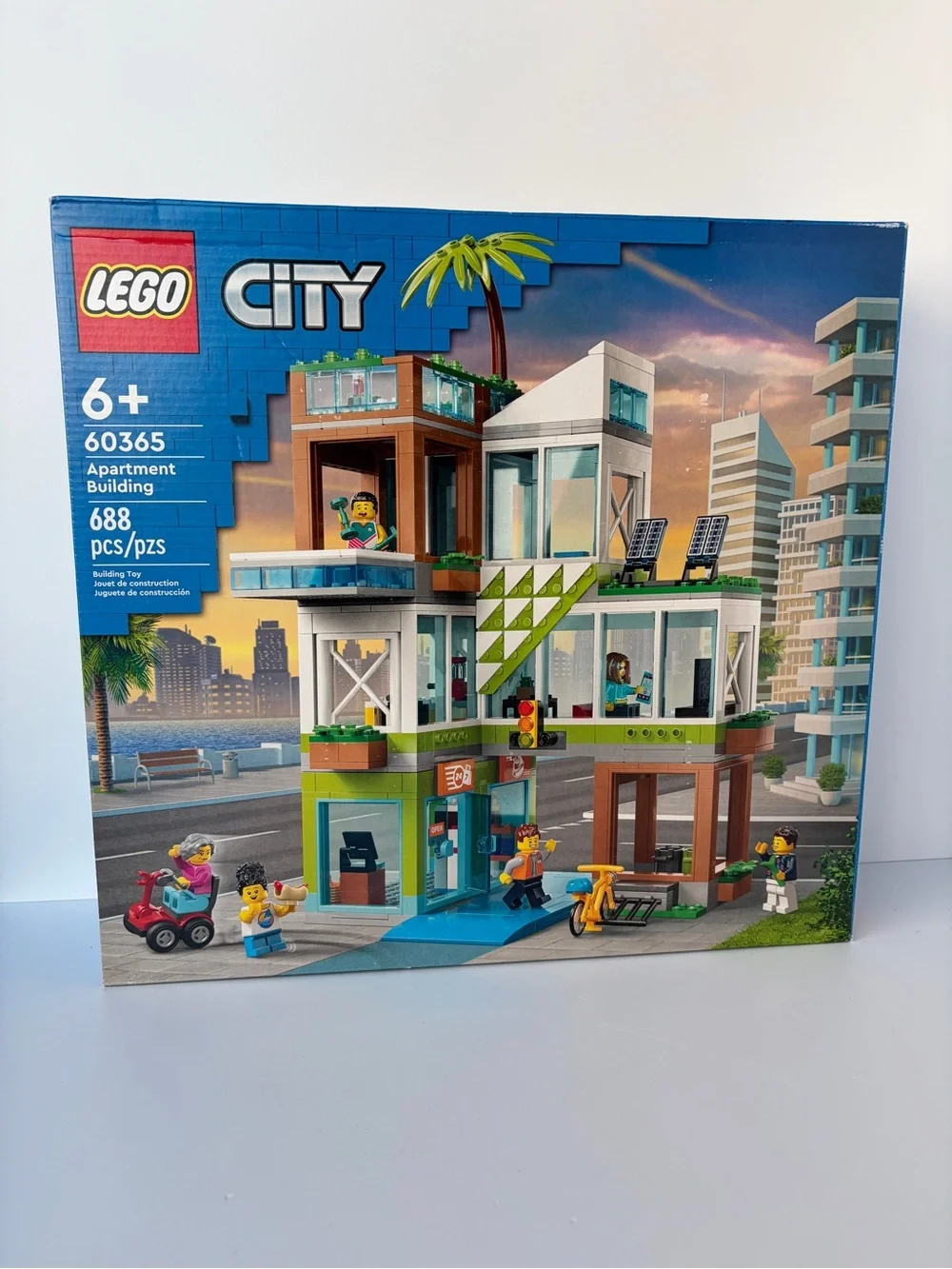 LEGO CITY: Apartment Building 60365 NEW Sealed Retired